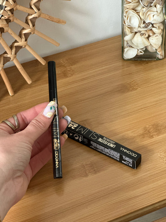EYE LINER